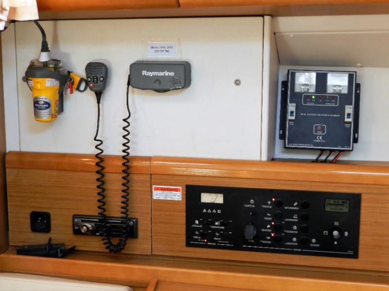 Book yachts online - sailboat - Sun Odyssey 42 i - Skiron - rent