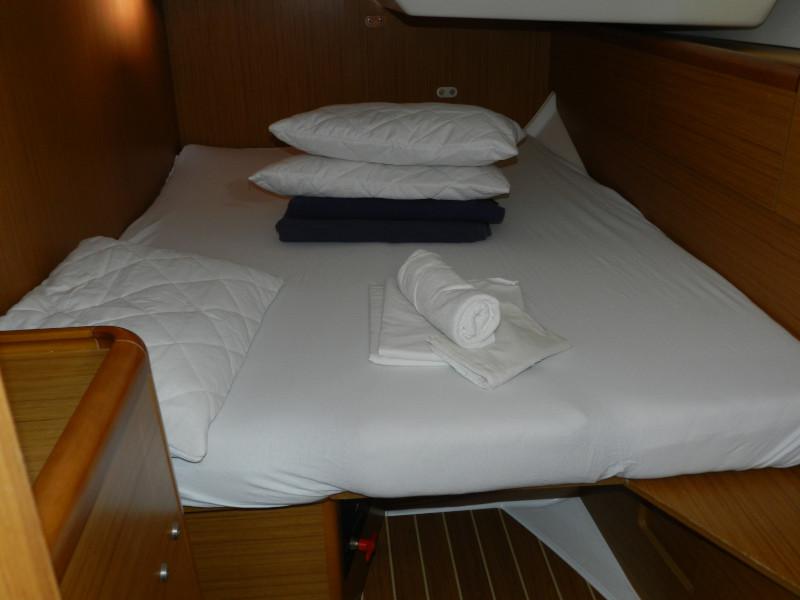 Book yachts online - sailboat - Sun Odyssey 44 i - Achilles - rent