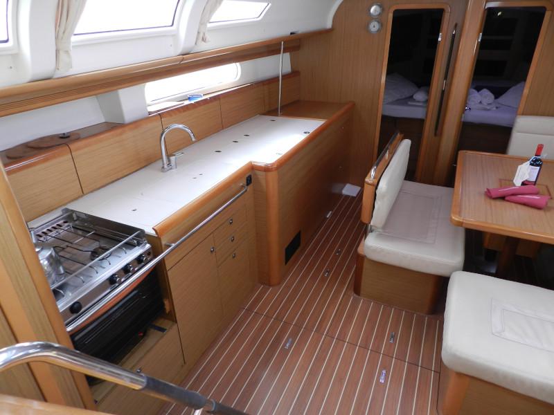 Book yachts online - sailboat - Sun Odyssey 44 i - Achilles - rent
