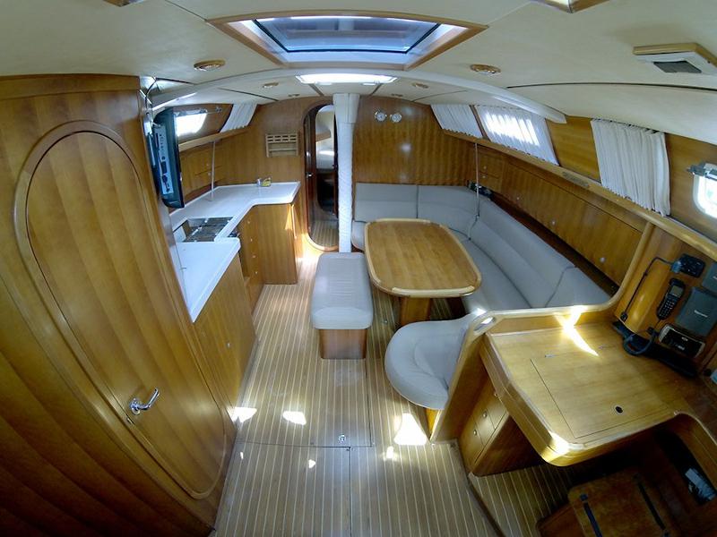 Book yachts online - sailboat - Salona 45 - Nati - rent