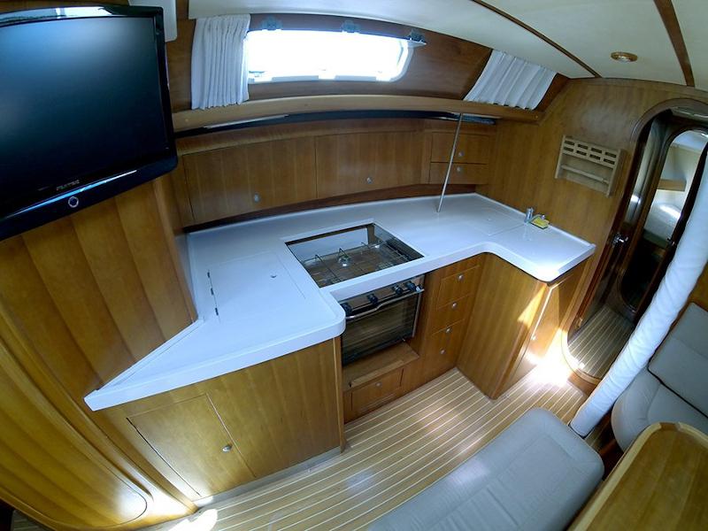 Book yachts online - sailboat - Salona 45 - Nati - rent