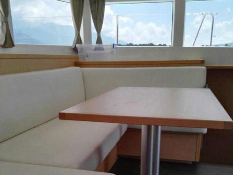 Book yachts online - catamaran - Lagoon 39 - Salty Dog - rent