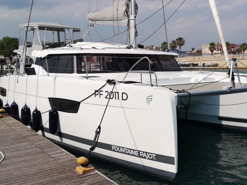Book yachts online - catamaran - Astréa 42 - My Island - rent