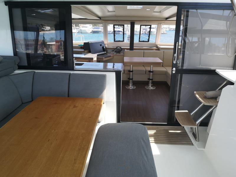 Book yachts online - catamaran - Astréa 42 - My Island - rent
