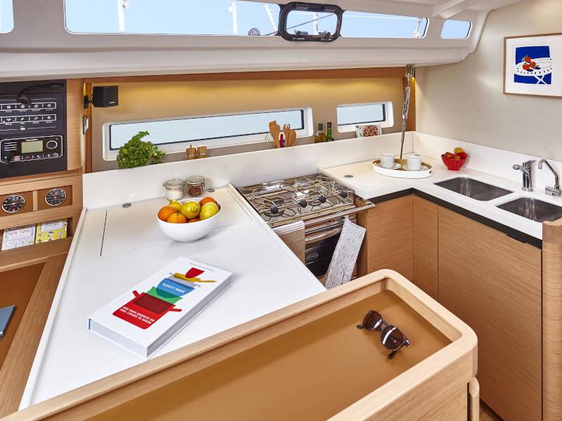 Book yachts online - sailboat - Sun Odyssey 440 - Hellenium - rent