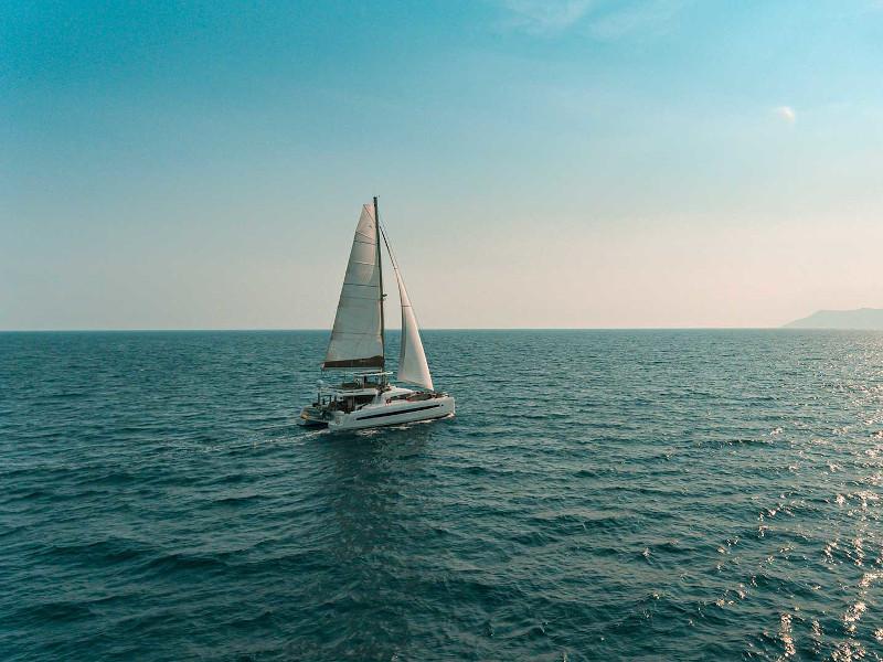 Book yachts online - catamaran - Bali 5.4. - Signature Concept - rent