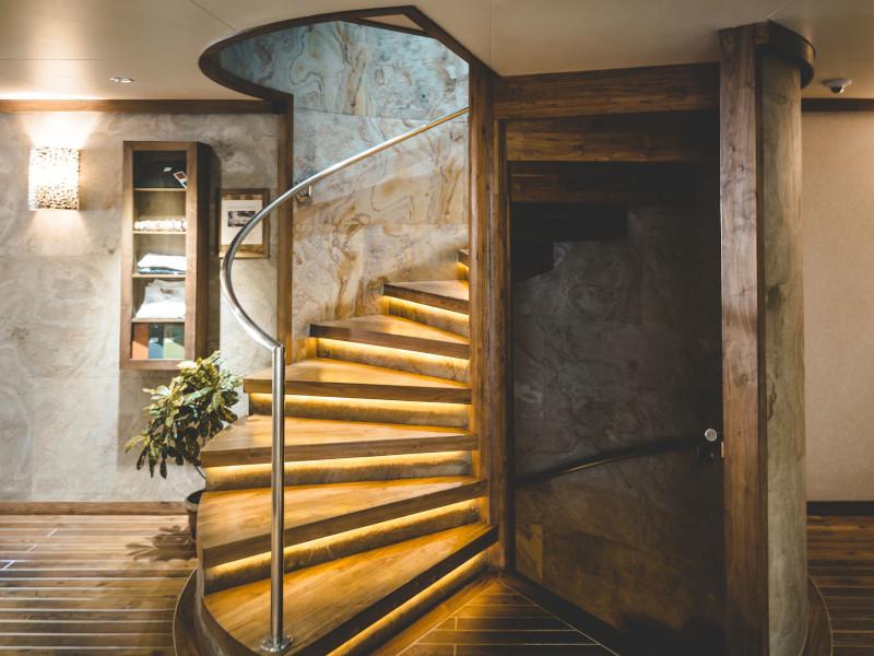 Book yachts online - motorboat - Motoryacht - Scubaspa Ying - rent