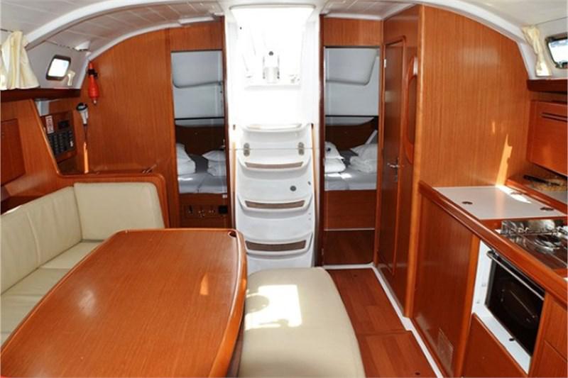 Book yachts online - sailboat - Cyclades 43.4 - Mara - rent