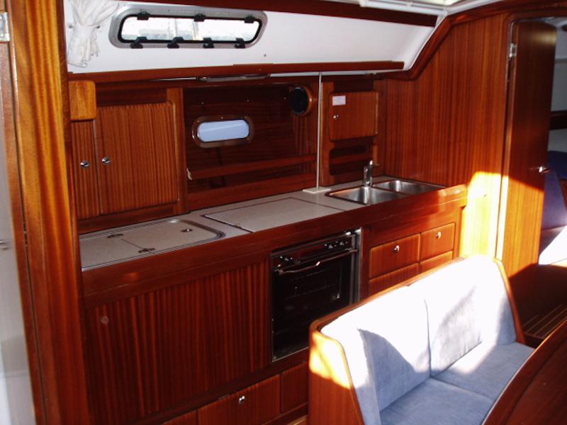 Book yachts online - sailboat - Bavaria 40 - Conny - rent