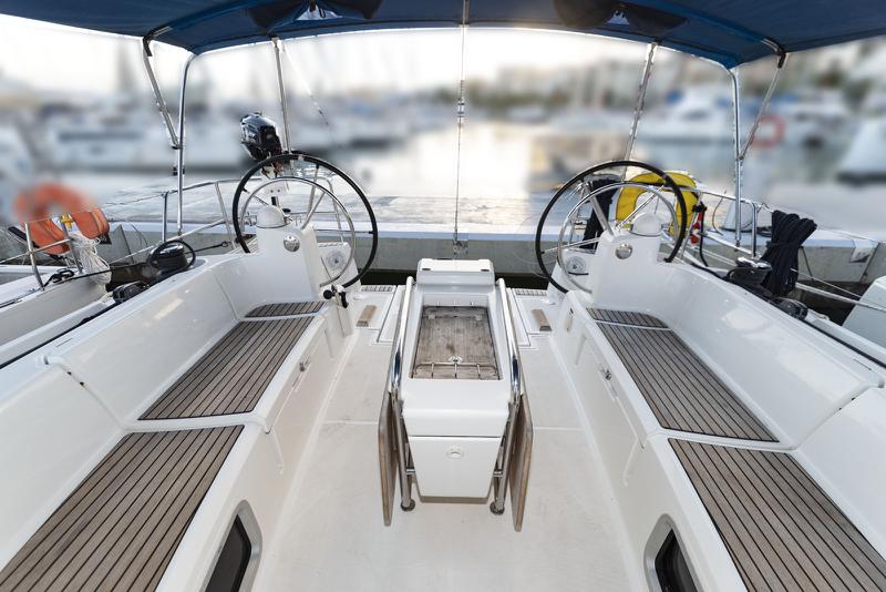 Book yachts online - sailboat - Sun Odyssey 469 - Santa Ponsa - rent