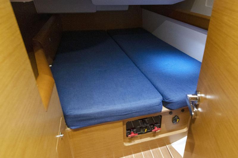 Book yachts online - sailboat - Sun Odyssey 469 - Santa Ponsa - rent