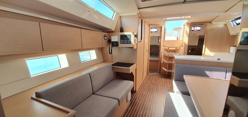 Book yachts online - sailboat - Bavaria C45 Style - Whisper - rent