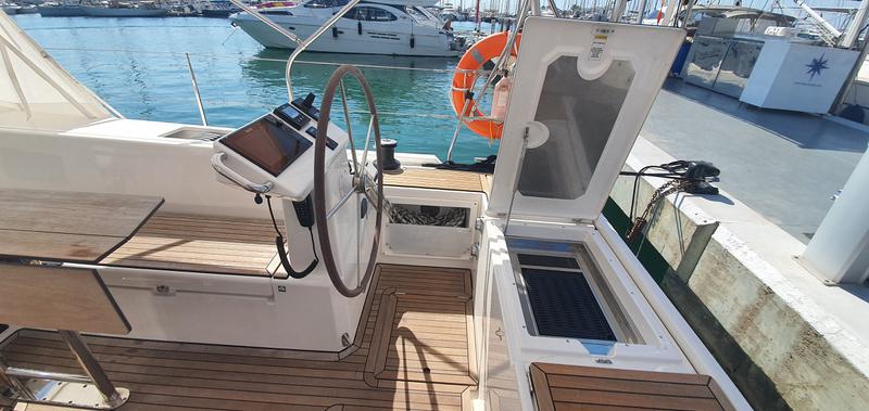Book yachts online - sailboat - Bavaria C45 Style - Whisper - rent