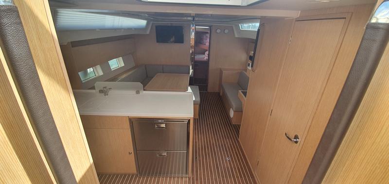 Book yachts online - sailboat - Bavaria C45 Style - Whisper - rent