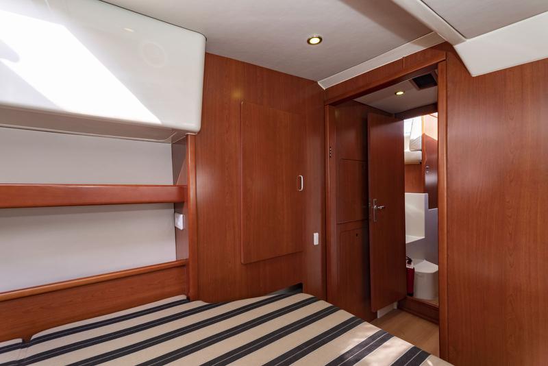 Book yachts online - catamaran - Leopard 444 - Portals Vells - rent