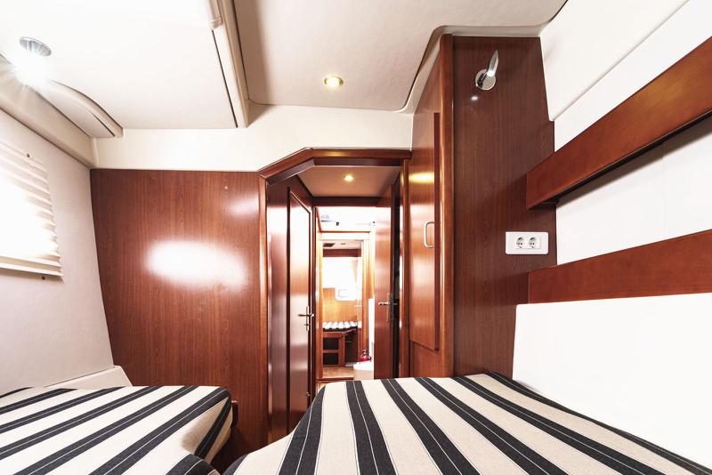 Book yachts online - catamaran - Leopard 444 - Portals Vells - rent