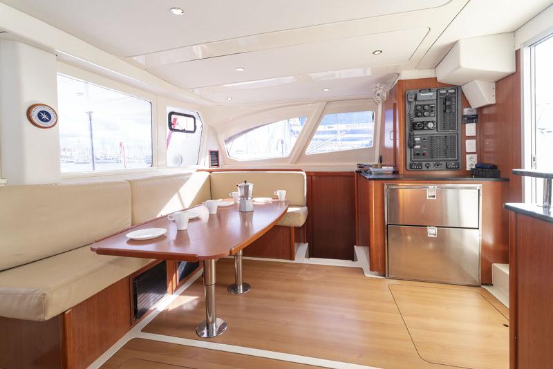 Book yachts online - catamaran - Leopard 444 - Portals Vells - rent