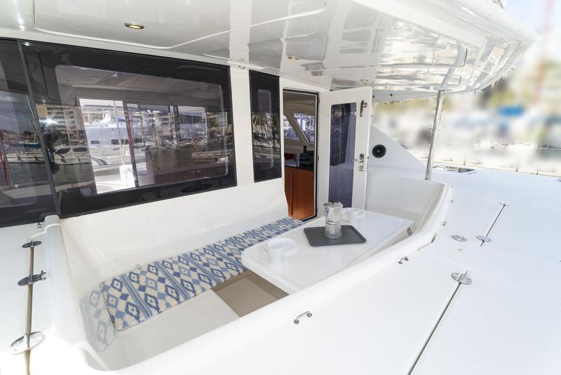 Book yachts online - catamaran - Leopard 444 - Portals Vells - rent
