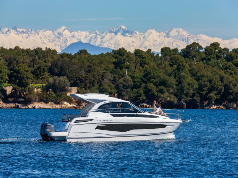 Book yachts online - motorboat - Leader 33 - no name - rent