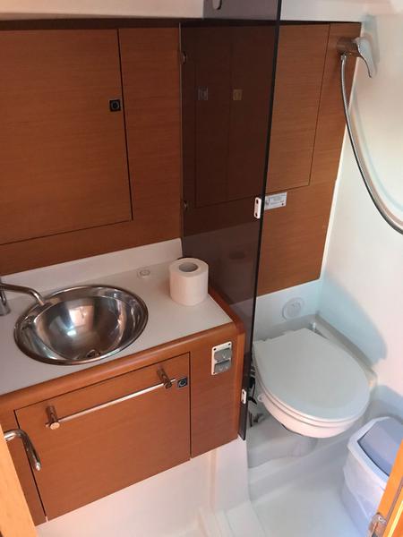 Book yachts online - sailboat - Sun Odyssey 449 owner version - SPRING SONG - rent