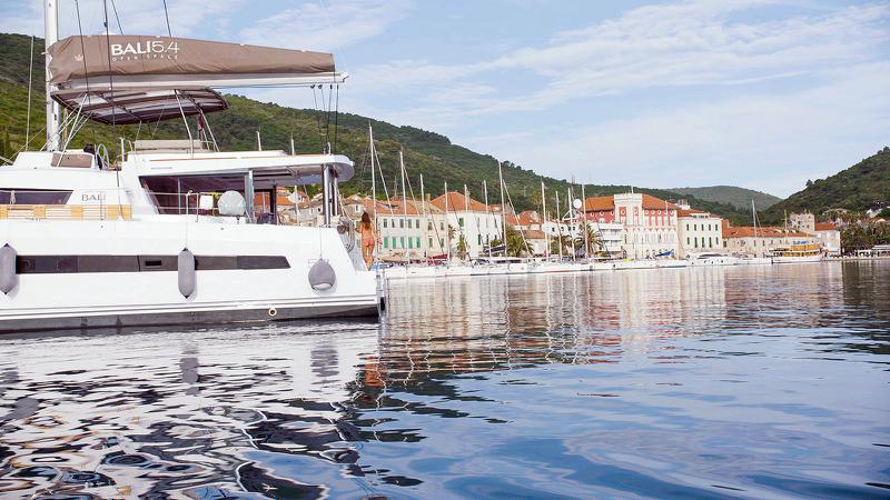 Book yachts online - catamaran - Bali 5.4. - NAMASTE OF BALI - rent