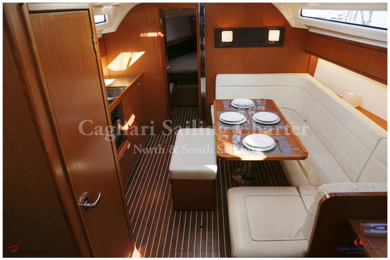 Book yachts online - sailboat - Bavaria Cruiser 41 - Montecenz - rent