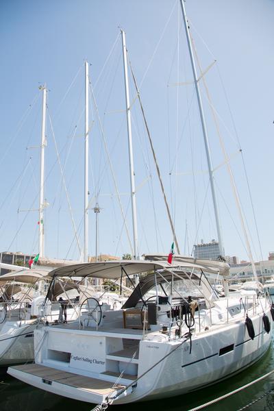 Book yachts online - sailboat - Dufour 520 GL - Cala di Volpe - rent