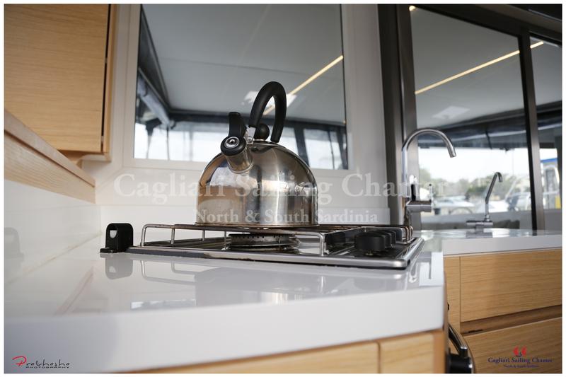 Book yachts online - catamaran - Nautitech Open 40 - Enteara - rent