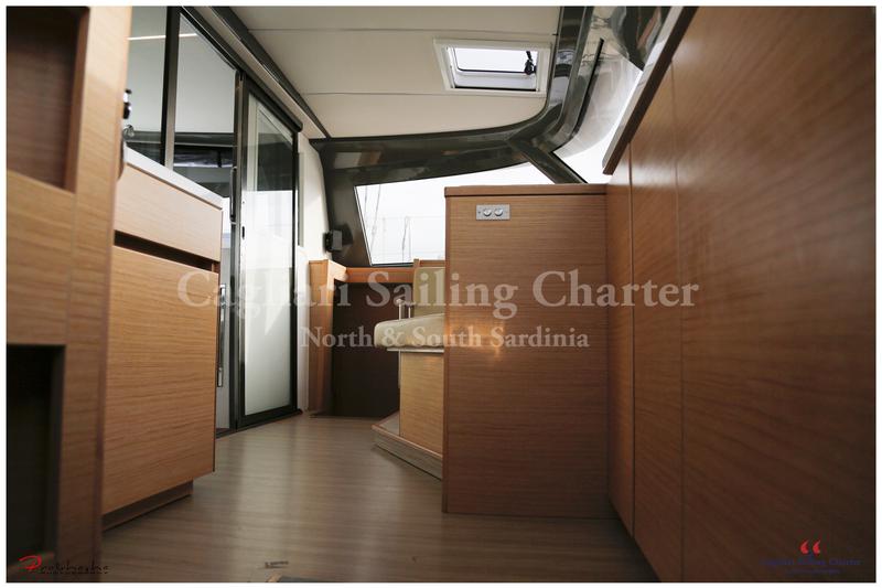 Book yachts online - catamaran - Nautitech Open 40 - Enteara - rent