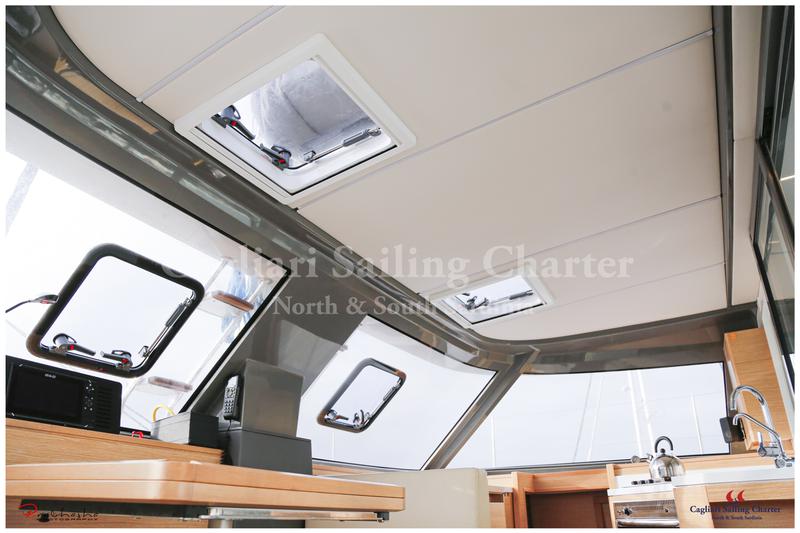 Book yachts online - catamaran - Nautitech Open 40 - Enteara - rent