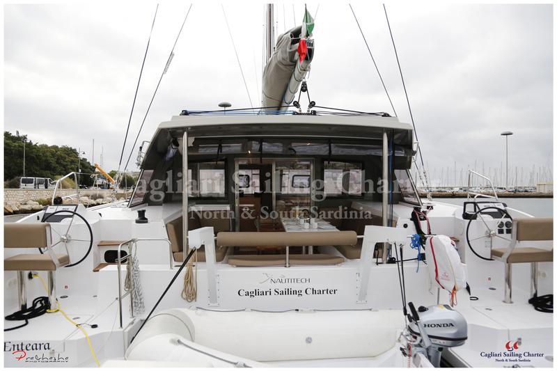 Book yachts online - catamaran - Nautitech Open 40 - Enteara - rent