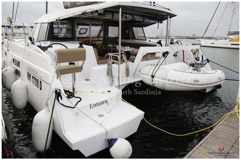 Book yachts online - catamaran - Nautitech Open 40 - Enteara - rent
