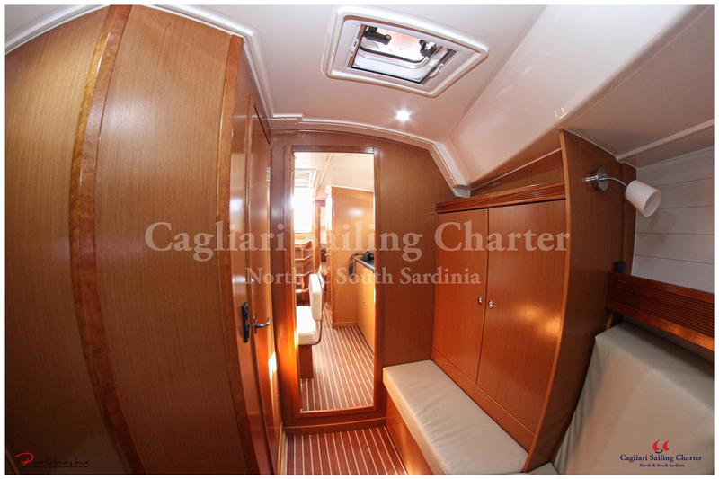 Book yachts online - sailboat - Bavaria  Cruiser 40 - Capitana - rent