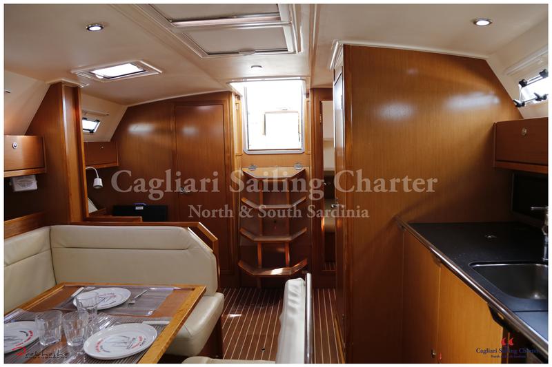 Book yachts online - sailboat - Bavaria  Cruiser 40 - Capitana - rent