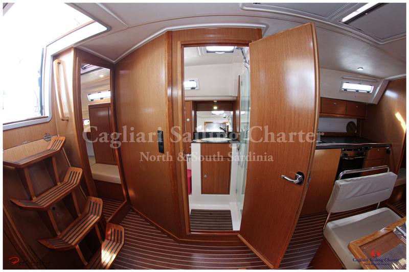 Book yachts online - sailboat - Bavaria  Cruiser 40 - Capitana - rent
