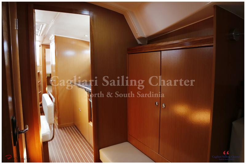 Book yachts online - sailboat - Bavaria  Cruiser 40 - Capitana - rent