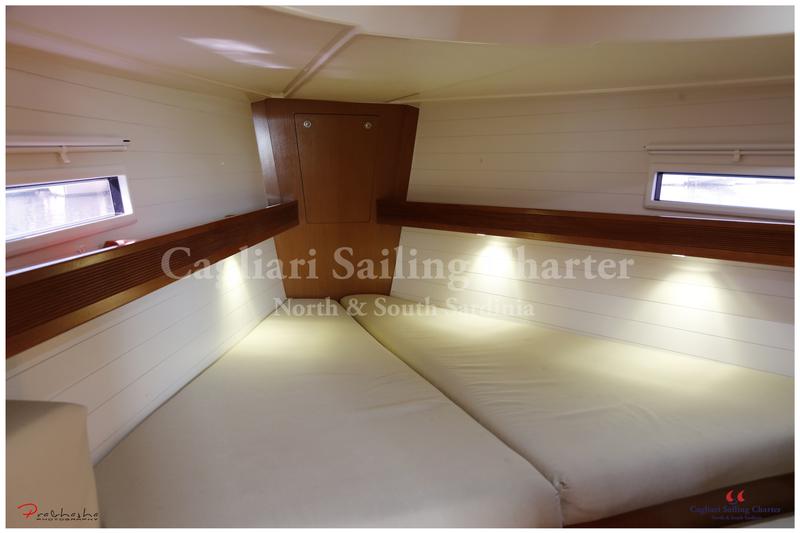 Book yachts online - sailboat - Bavaria  Cruiser 40 - Capitana - rent