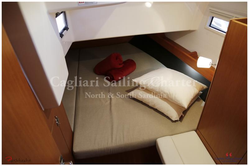 Book yachts online - sailboat - Bavaria Cruiser 41 - Ipanema - rent