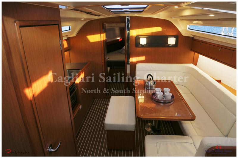 Book yachts online - sailboat - Bavaria Cruiser 41 - Ipanema - rent