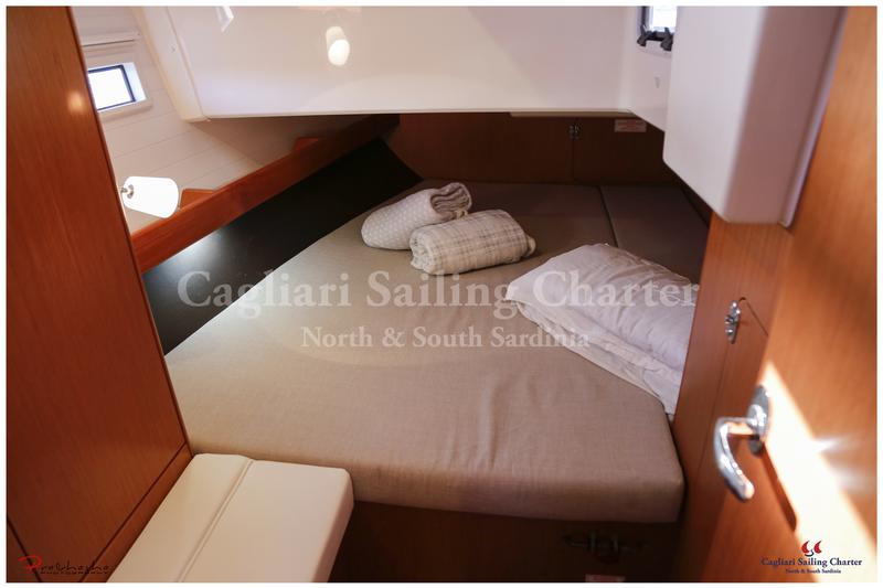 Book yachts online - sailboat - Bavaria Cruiser 41 - Ipanema - rent