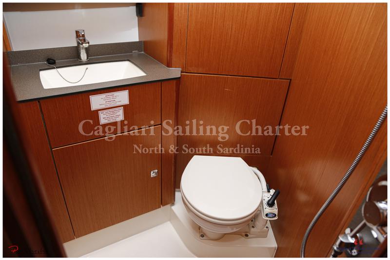 Book yachts online - sailboat - Bavaria Cruiser 41 - Ipanema - rent