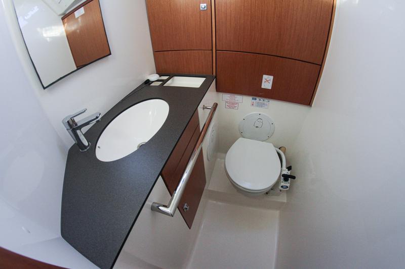 Book yachts online - sailboat - Bavaria Cruiser 46 - Masua - rent