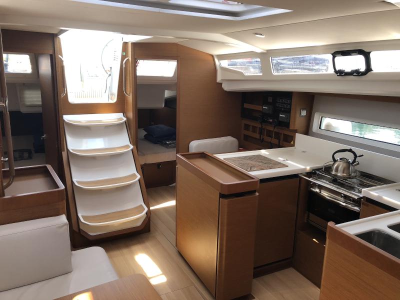Book yachts online - sailboat - Sun Odyssey 440 - KOS 440.2 - rent