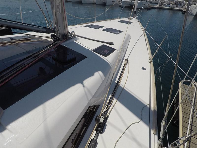 Book yachts online - sailboat - Dufour 460 4 cab - Petra - BT - rent
