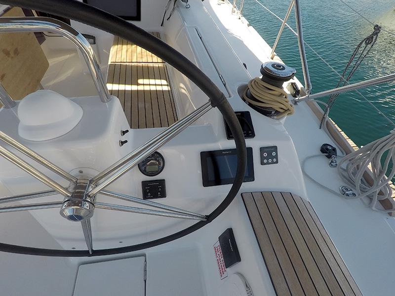 Book yachts online - sailboat - Dufour 460 4 cab - Petra - BT - rent