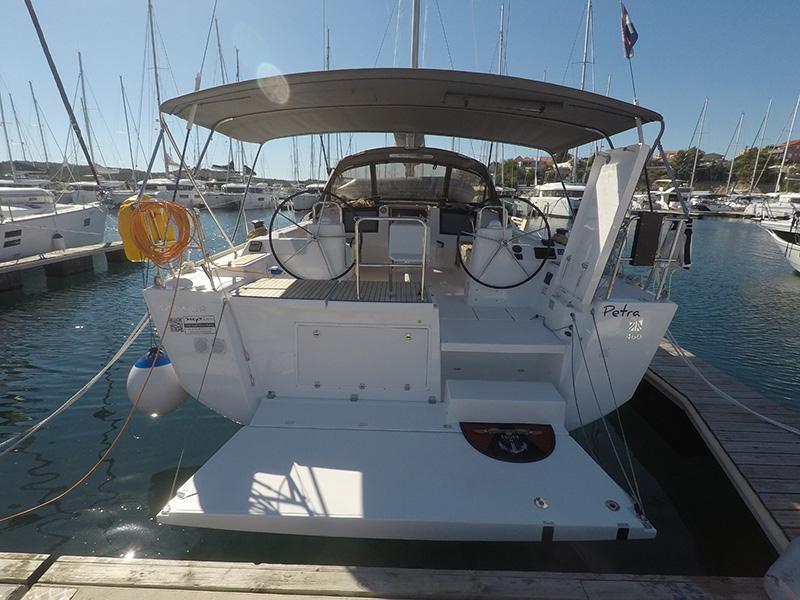 Book yachts online - sailboat - Dufour 460 4 cab - Petra - BT - rent