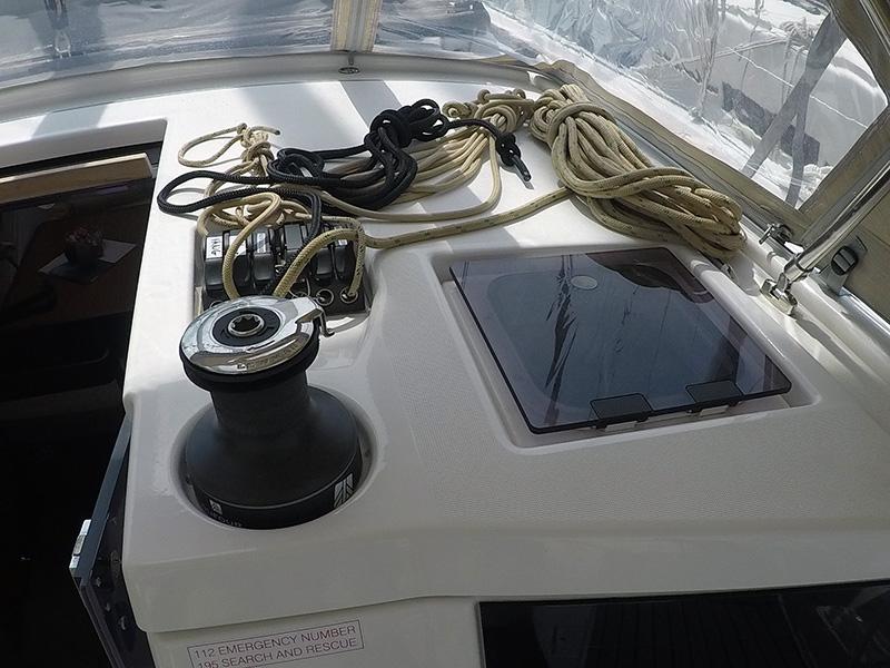 Book yachts online - sailboat - Dufour 430 GL - Magdalena - rent