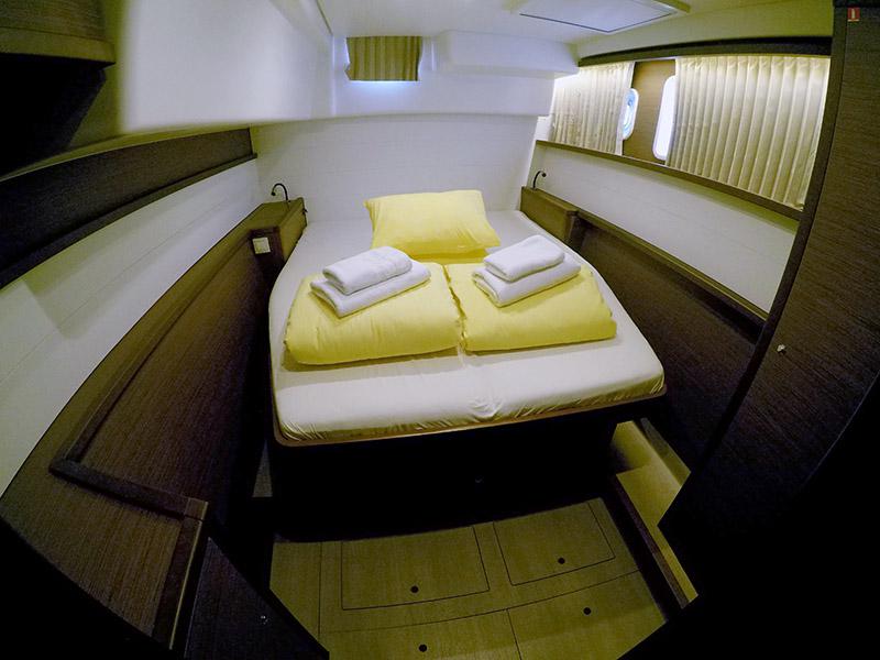 Book yachts online - catamaran - Lagoon 450 - Zuzo 2 - rent