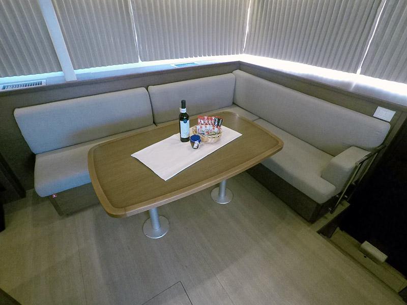 Book yachts online - catamaran - Lagoon 450 - Zuzo 2 - rent