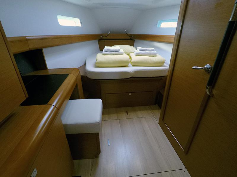 Book yachts online - sailboat - Sun Odyssey 449 - Elissa - rent